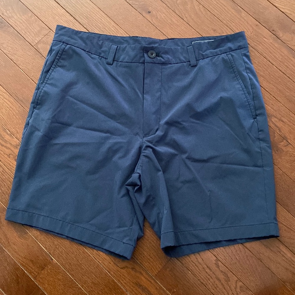 Vineyard Vines breaker short